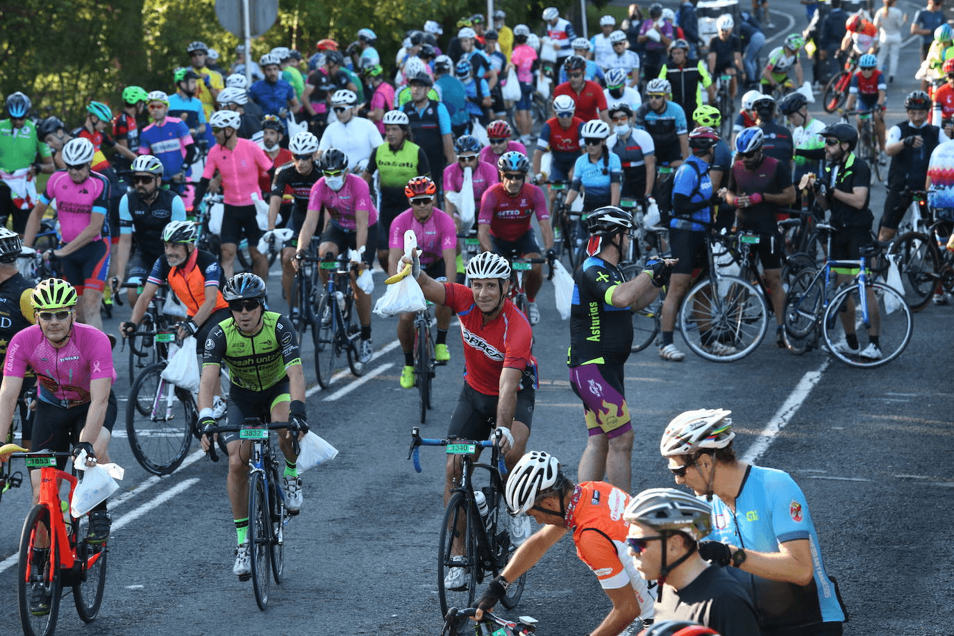 Peloton climbing through Bizkaia roads during the Bilbao-Bilbao cycling gran fondo